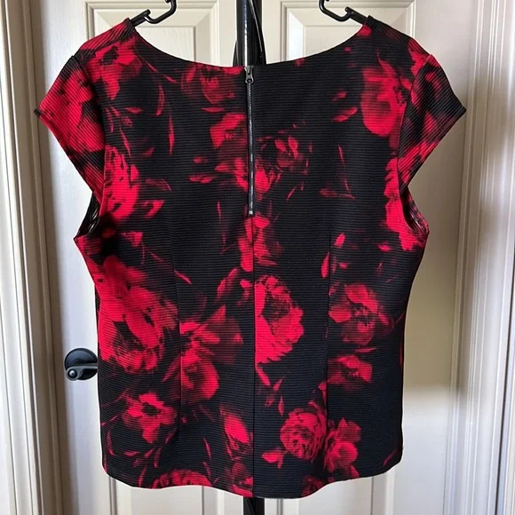 Top - Picture 3 of 5